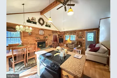 2119 Meadowlark Circle, Bushkill, PA 18324 - Photo 8