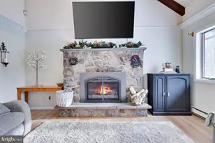 113 Indian Dr, Greentown, PA 18426 - Photo 10