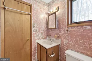 5695 Decker Rd, Bushkill, PA 18324 - Photo 24