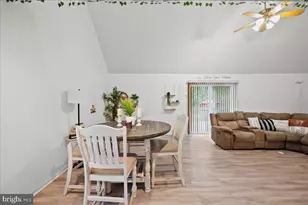 134 Oakenshield Dr, Tamiment, PA 18371 - Photo 8