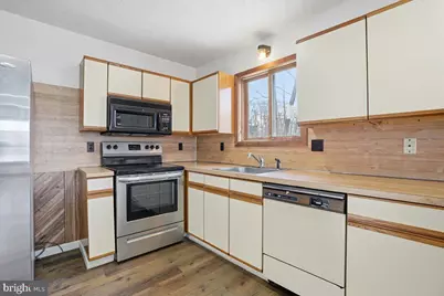 194 Stafford, Bushkill, PA 18324 - Photo 26