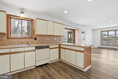 194 Stafford, Bushkill, PA 18324 - Photo 28