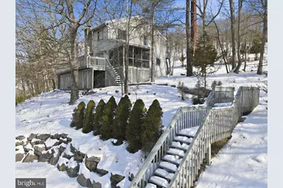 194 Stafford, Bushkill, PA 18324 - Photo 2