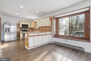 194 Stafford, Bushkill, PA 18324 - Photo 18