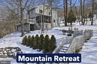 194 Stafford, Bushkill, PA 18324 - Photo 1