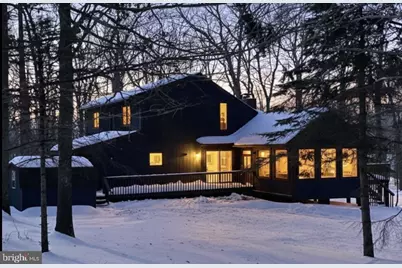 103 Ashley Court, Bushkill, PA 18324 - Photo 1