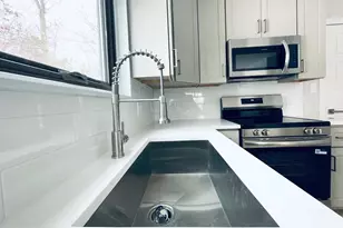 103 Ashley Ct, Bushkill, PA 18324 - Photo 4