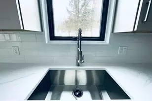 103 Ashley Ct, Bushkill, PA 18324 - Photo 8