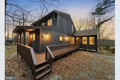 103 Ashley Court, Bushkill, PA 18324 - Photo 2