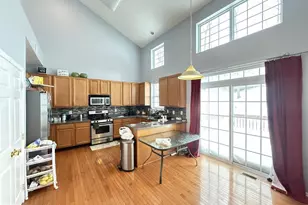 145 Kensington Dr, Bushkill, PA 18324 - Photo 6