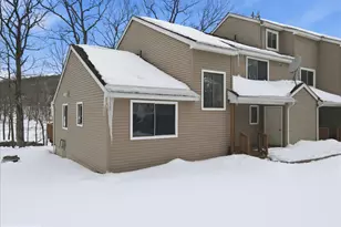 3301 Windermere Dr, Bushkill, PA 18324 - Photo 2