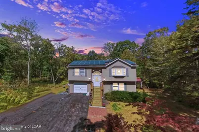 104 Yvette Court, Dingmans Ferry, PA 18328 - Photo 2