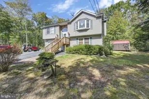 104 Yvette Ct, Dingmans Ferry, PA 18328 - Photo 58