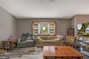 104 Yvette Ct, Dingmans Ferry, PA 18328 - Photo 10