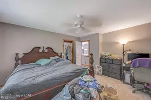 104 Yvette Ct, Dingmans Ferry, PA 18328 - Photo 24