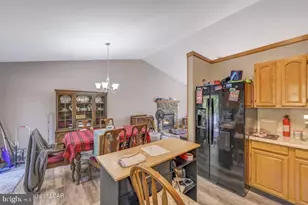 104 Yvette Ct, Dingmans Ferry, PA 18328 - Photo 18