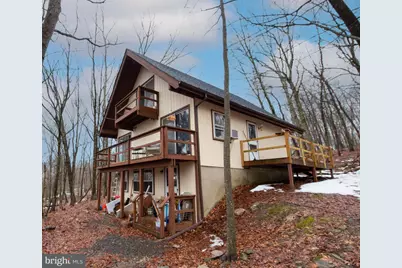 117 Swallow Circle, Bushkill, PA 18324 - Photo 2