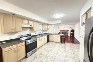 6486 Decker Rd, Bushkill, PA 18324 - Photo 4