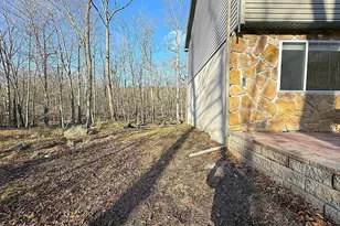 6486 Decker Rd, Bushkill, PA 18324 - Photo 2