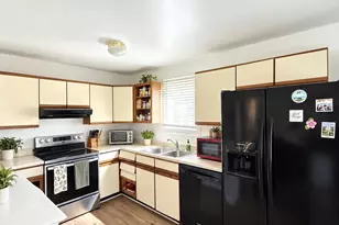 524 Wales Ct, Bushkill, PA 18324 - Photo 14