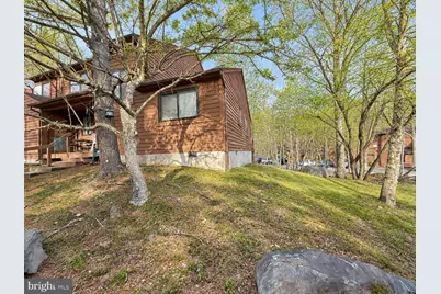 524 Wales Court, Bushkill, PA 18324 - Photo 2