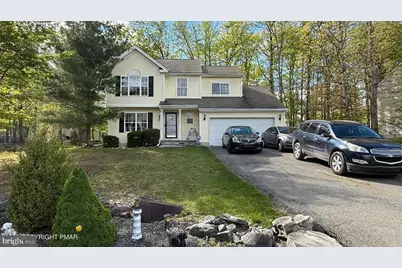 1152 Dorset Drive, Bushkill, PA 18324 - Photo 1