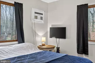 244 Canterbury Rd, Bushkill, PA 18324 - Photo 34