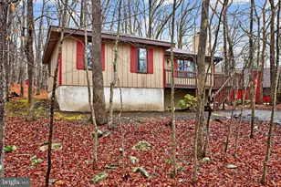 244 Canterbury Rd, Bushkill, PA 18324 - Photo 4