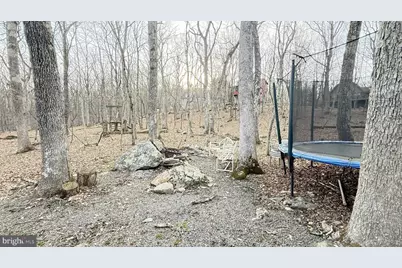 5933 Decker, Bushkill, PA 18324 - Photo 32