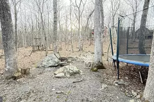 5933 Decker, Bushkill, PA 18324 - Photo 32