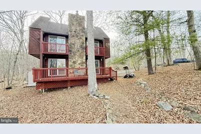 5933 Decker, Bushkill, PA 18324 - Photo 1