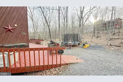 5933 Decker, Bushkill, PA 18324 - Photo 28