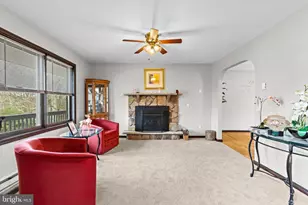 226 Regent St, Bushkill, PA 18324 - Photo 8