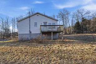 105 Ceramic Dr, Greentown, PA 18426 - Photo 4