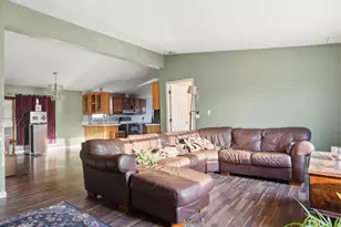 105 Ceramic Dr, Greentown, PA 18426 - Photo 8