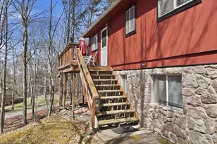 150 Tanglewood Dr, Greentown, PA 18426 - Photo 4