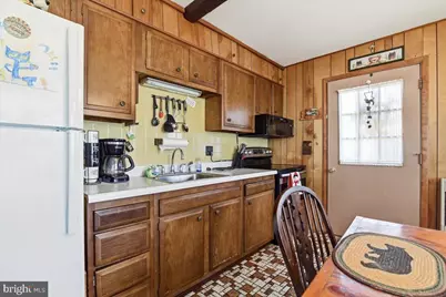 150 Tanglewood Drive, Greentown, PA 18426 - Photo 14