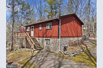 150 Tanglewood Drive, Greentown, PA 18426 - Photo 2