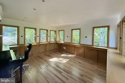 5375 Woodbridge Drive, Bushkill, PA 18324 - Photo 8