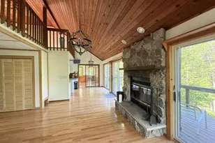 5375 Woodbridge Dr, Bushkill, PA 18324 - Photo 6