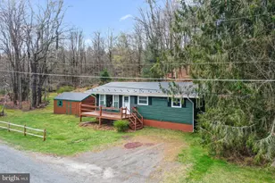 133 Wynooska Rd, Greentown, PA 18426 - Photo 2