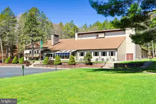 214 Mockingbird Ct, Bushkill, PA 18324 - Photo 40