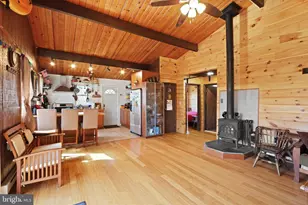 214 Mockingbird Ct, Bushkill, PA 18324 - Photo 8
