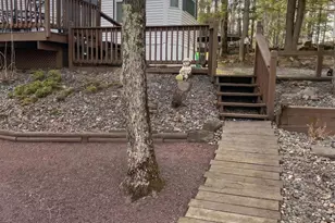 100 Doe Ln, Milford, PA 18337 - Photo 1