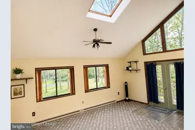 1119 Cranberry Dr, Bushkill, PA 18324 - Photo 4