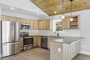 300 Gumbletown Rd, Paupack, PA 18451 - Photo 14