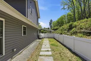300 Gumbletown Rd, Paupack, PA 18451 - Photo 34