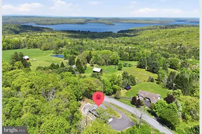 300 Gumbletown Road, Paupack, PA 18451 - Photo 4
