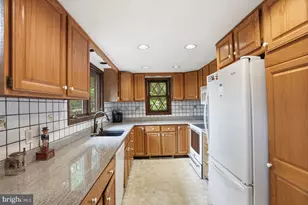 162 Indian Dr, Greentown, PA 18426 - Photo 12
