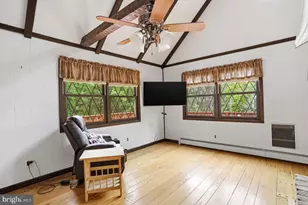 162 Indian Dr, Greentown, PA 18426 - Photo 6